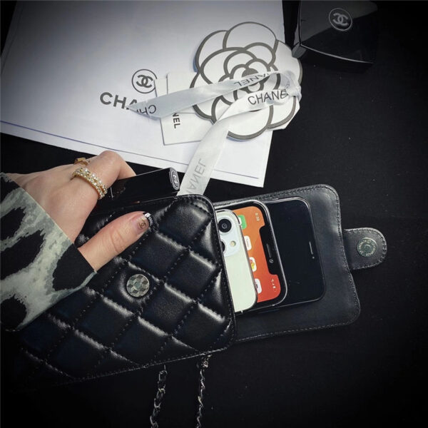 シャネル 斜 めがけ ミニ スマホショルダー ブランド スマホ 2台持ち スマホポシェット chanel ミニショルダーバッグ ミニ マトラッセ - 画像 (4)