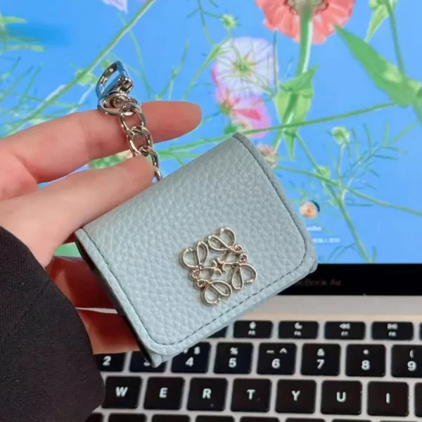 ロエベ airpods ケース 韓国 airpods4 ケース ロエベ airpods proケース ハイブランド 革 エアー ポッズ ケース おしゃれ カラビナ付き - 画像 (3)