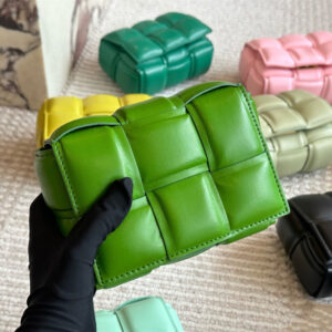 bottega veneta ショルダー バッグ ボッテガ ヴェネタ ミニ バッグ キャンディー カセット イントレチャート ショルダーバッグ