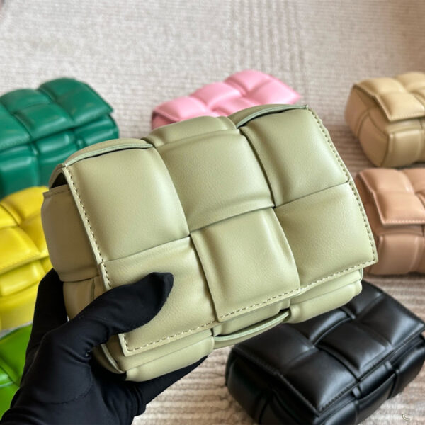 bottega veneta ショルダー バッグ ボッテガ ヴェネタ ミニ バッグ キャンディー カセット イントレチャート ショルダーバッグ - 画像 (8)