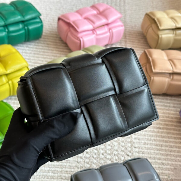 bottega veneta ショルダー バッグ ボッテガ ヴェネタ ミニ バッグ キャンディー カセット イントレチャート ショルダーバッグ - 画像 (5)