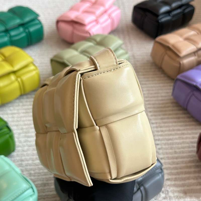 bottega veneta ショルダー バッグ ボッテガ ヴェネタ ミニ バッグ キャンディー カセット イントレチャート ショルダーバッグ