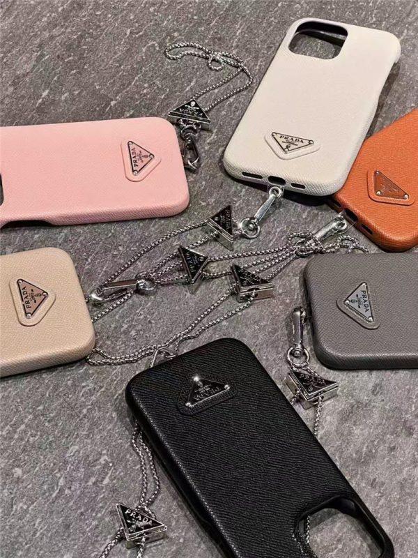 prada スマホケース iphone17 プラダ iphone17air/17promax ケース チェーン付き iphoen16/16pro ケース シンプル かわいい iphone15pro/14pro ケース おしゃれ ブランド iphone お 揃い ケース