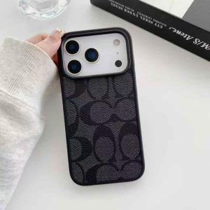iphone17/17pro スマホケース コーチ iphone ケース ペア 大人 ブランド iphone16pro/16promaxケース シンプル coach iphone15pro/14/13 ケース 流行り