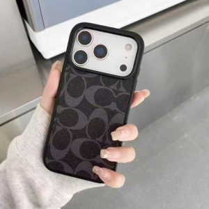 iphone17/17pro スマホケース コーチ iphone ケース ペア 大人 ブランド iphone16pro/16promaxケース シンプル coach iphone15pro/14/13 ケース 流行り