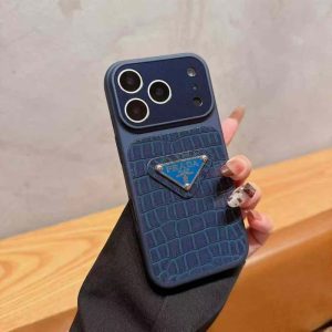 プラダ iphone17/17pro ケース クロコ柄 iphoneケース お揃い おしゃれ iphone16pro/15/14 ケース 大人 ブランド prada風 流行り の スマホケース 韓国 プラダ iphone17/17pro ケース クロコ柄 iphoneケース お揃い おしゃれ iphone16pro/15/14 ケース 大人 ブランド prada風 流行り の スマホケース 韓国