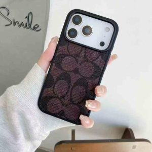 iphone17/17pro スマホケース コーチ iphone ケース ペア 大人 ブランド iphone16pro/16promaxケース シンプル coach iphone15pro/14/13 ケース 流行り