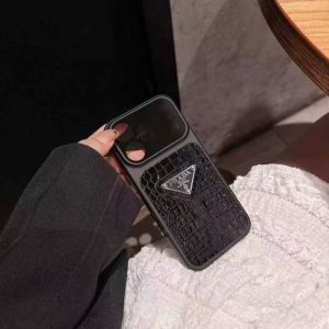 プラダ iphone17/17pro ケース クロコ柄 iphoneケース お揃い おしゃれ iphone16pro/15/14 ケース 大人 ブランド prada風 流行り の スマホケース 韓国 プラダ iphone17/17pro ケース クロコ柄 iphoneケース お揃い おしゃれ iphone16pro/15/14 ケース 大人 ブランド prada風 流行り の スマホケース 韓国