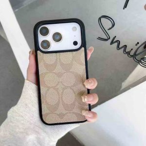 iphone17/17pro スマホケース コーチ iphone ケース ペア 大人 ブランド iphone16pro/16promaxケース シンプル coach iphone15pro/14/13 ケース 流行り