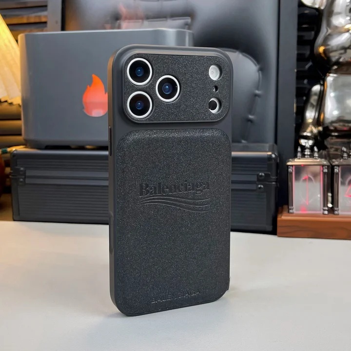バレンシアガ iPhoneケース 17 レザー balenciaga iphone17pro 