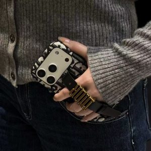 ディオール iphone17/17proケース かわいい iphoneケース ベルト付き ブランド dior iphone16pro/15pro ケース 女子 韓国 iphoneケース ハイブランド 安い