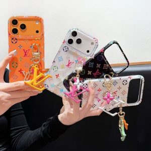 ルイヴィトン iphone17pro ケース 可愛い iphone17/17promax スマホケース チャーム 付き ヴィトン風 iphoneケース iphone16/16pro/15pro ケース 韓国 流行り iphone14/13 ケース 女子 ブランド
