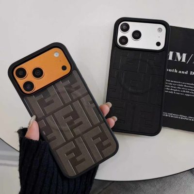 質感で魅せる、大人の品格。シンプルなのに上質が伝わるハイブランド風iPhoneケースをご紹介！