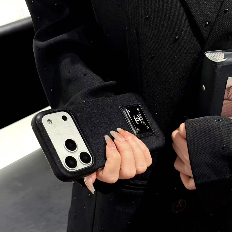 iphoneケース 黒 ブランド ロエベ iphone17/17proケース シンプル 高級感 ヴィトン chanel iphone16promaxケース パロディ miumiu アイフォン15/14 ケース お揃い